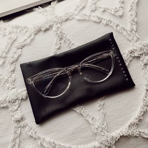 QUAY Rumours Blue Light Glasses